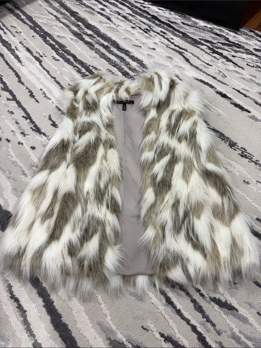 White House Black Market Faux Fur Jacket in Cream and Taupe